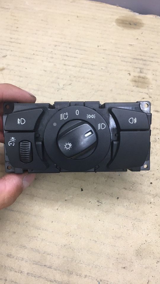 переключатель света BMW 5 серия E60/E61 2006, 3.0 л., дизель, АКПП, седан, 6953731