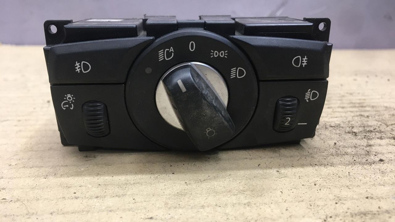 переключатель света BMW 5 серия E60/E61 2007, 3.0 л., АКПП, седан, 6988555