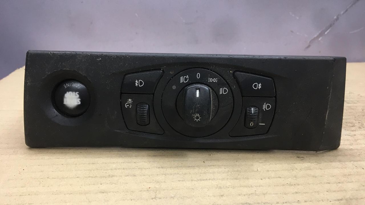 переключатель света BMW 5 серия E60/E61 2005, 2.2 л., АКПП, седан, 6953737