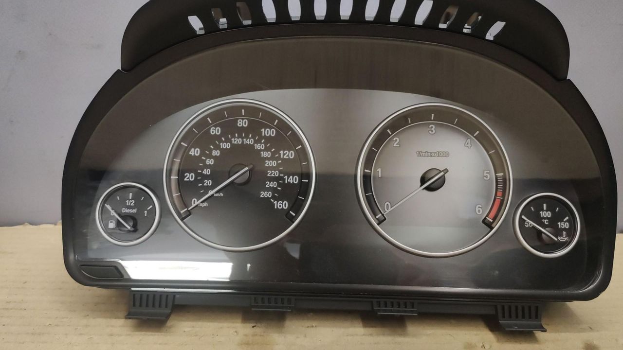 щиток приборов (приборная панель) BMW 5 серия F07/F10/F11 2012, 2.0 л., N47 D20 C, дизель, АКПП, седан, правый руль, 1785598