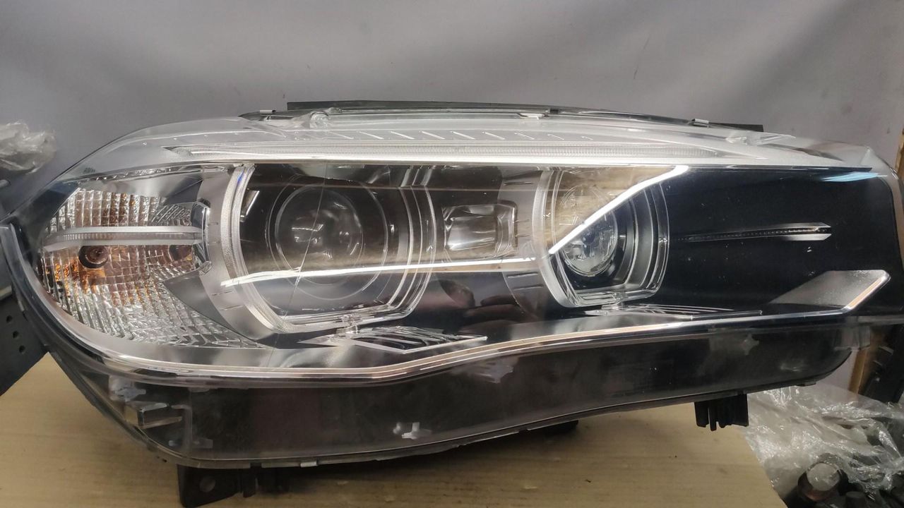 фара правая BMW X6 F16 2017, 3.0 л., N57 D30 B, дизель, АКПП, внедорожник 5 дв., 7460616