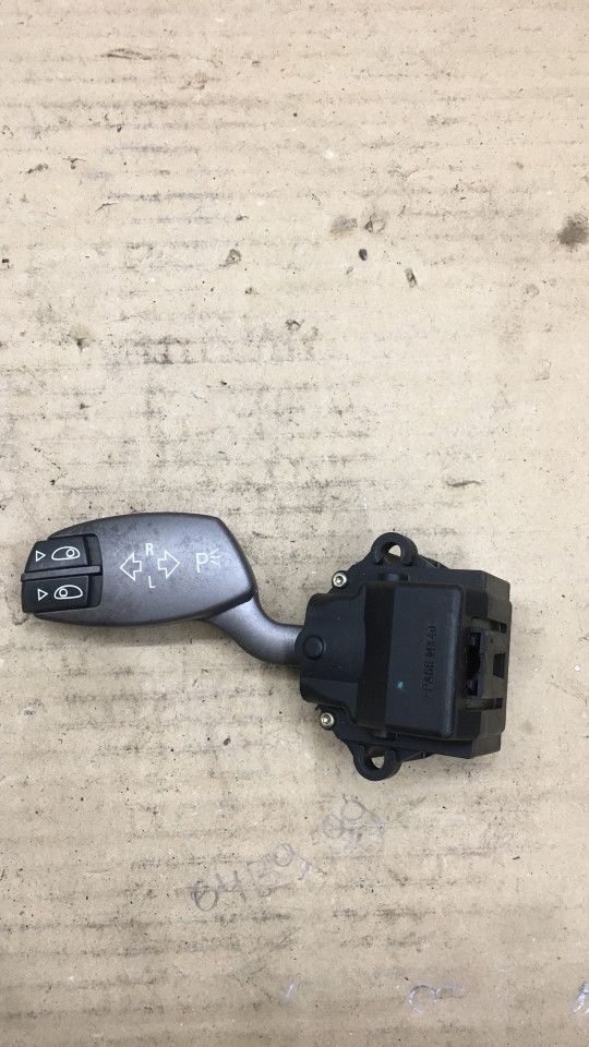 переключатель поворотов BMW 7 серия E65/E66/E67 2002, 4.4 л., бензин, АКПП, седан, 6911516