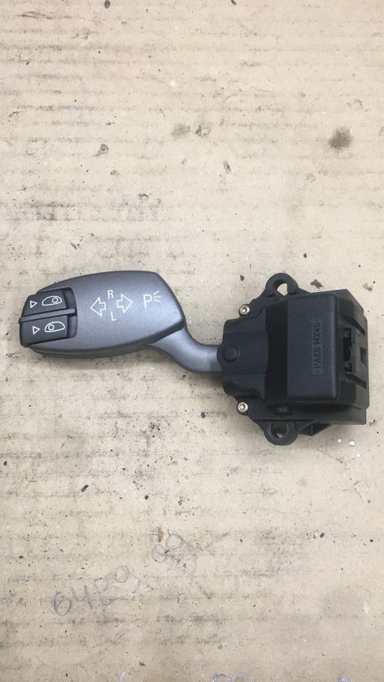 переключатель поворотов BMW 7 серия E65/E66/E67 2003, 3.0 л., M57 D30 (306D2), дизель, АКПП, седан, 6911516