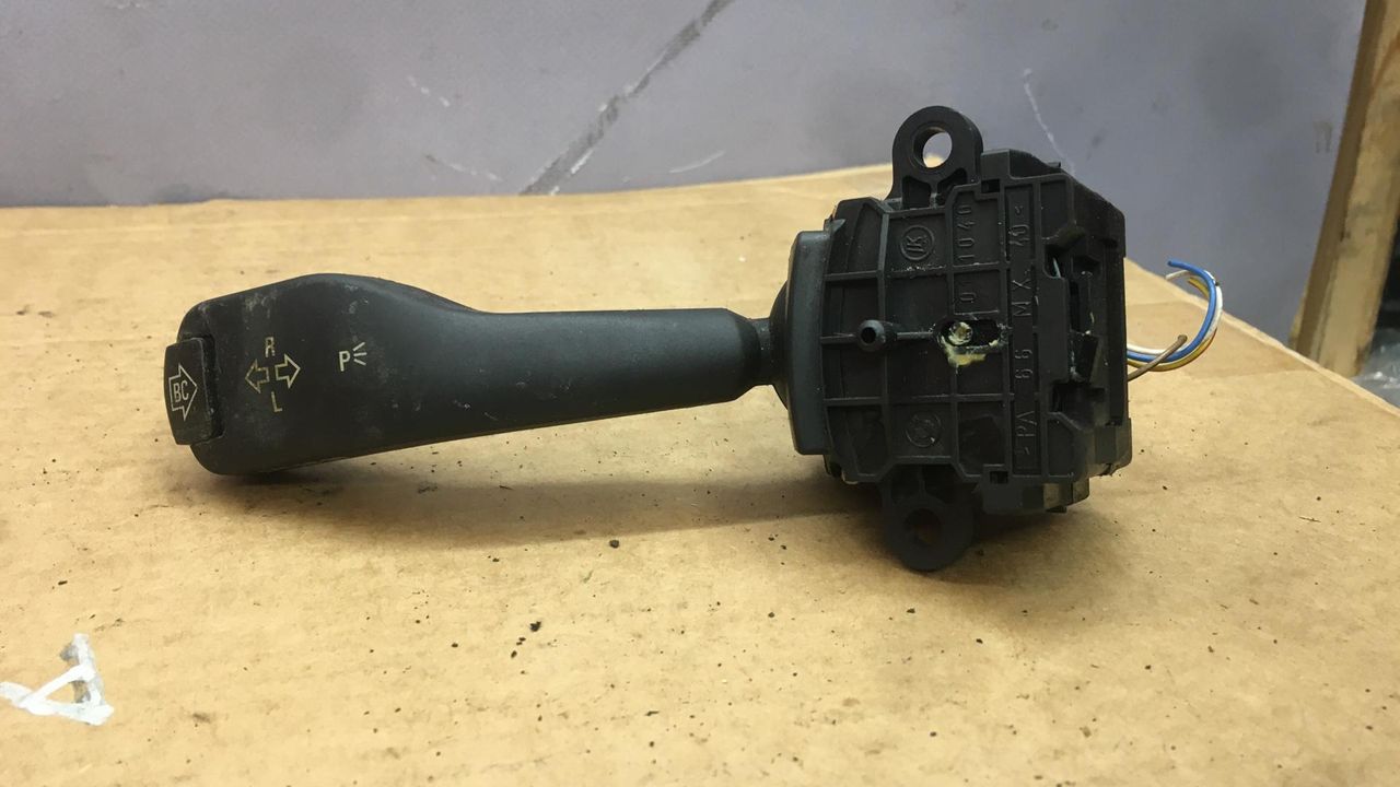 переключатель поворотов BMW 3 серия E46 2002, 2.0 л., N42 B20 A, бензин, АКПП, седан, 8363668