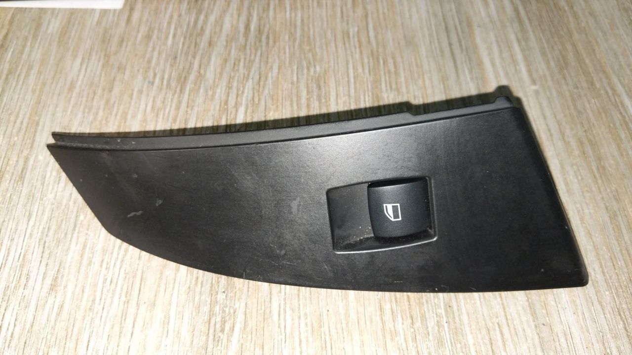 кнопка стеклоподъемника двери задней левой BMW 5 серия E60/E61 2006, 6922244, 6951966