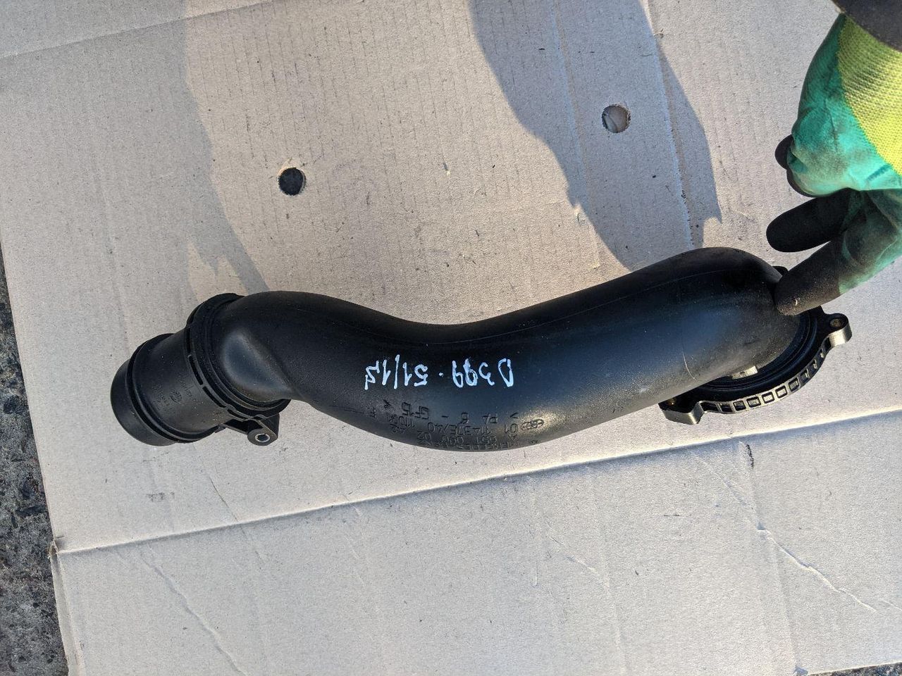 патрубок интеркулера Mercedes-Benz E-Класс W212/S212/C207/A207 2012, 2.1 л., OM 651.924, дизель, АКПП, темно-серый, седан, A6510900242, 6510900242