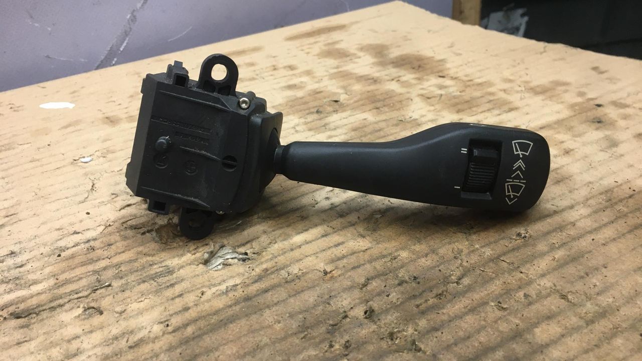 переключатель дворников BMW 3 серия E46 2001, 2.0 л., бензин, АКПП, купе, 8363664