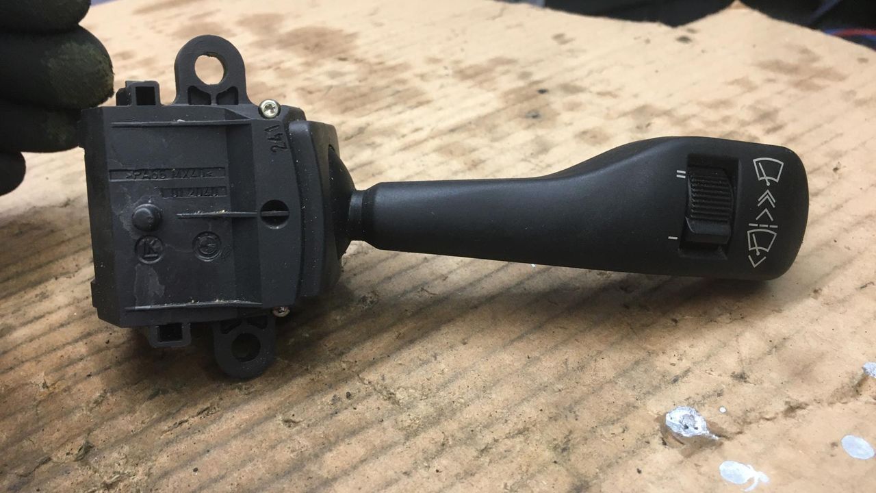 переключатель дворников BMW 3 серия E46 2001, 3.0 л., M54 B30 (306S3), бензин, АКПП, купе, 8363664