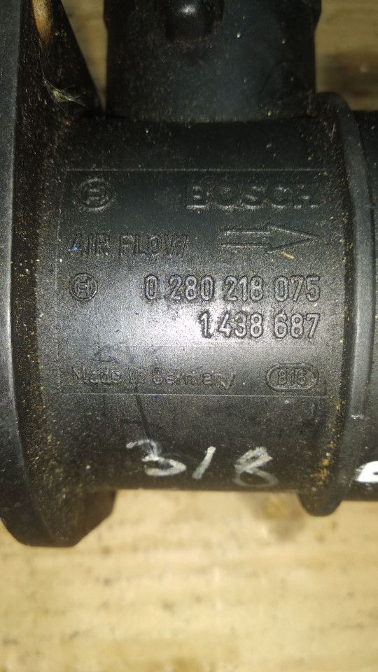 расходомер воздуха BMW 1 серия E81/E87 [рестайлинг] 2009, 1.6 л., бензин, 1438687
