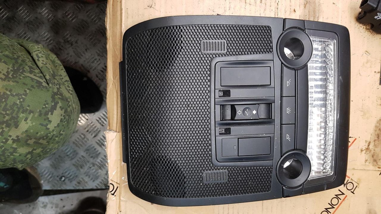 фонарь салона (плафон) BMW X6 E71/E72 (2007 - 2012), 7475630