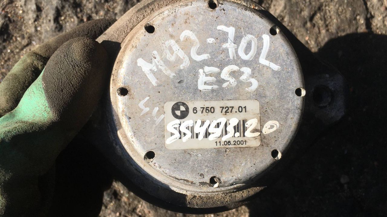 подушка крепления двигателя BMW X5 E53 2001, 4.4 л., M62 B44 (448S2), бензин, АКПП, внедорожник 5 дв., 6750727