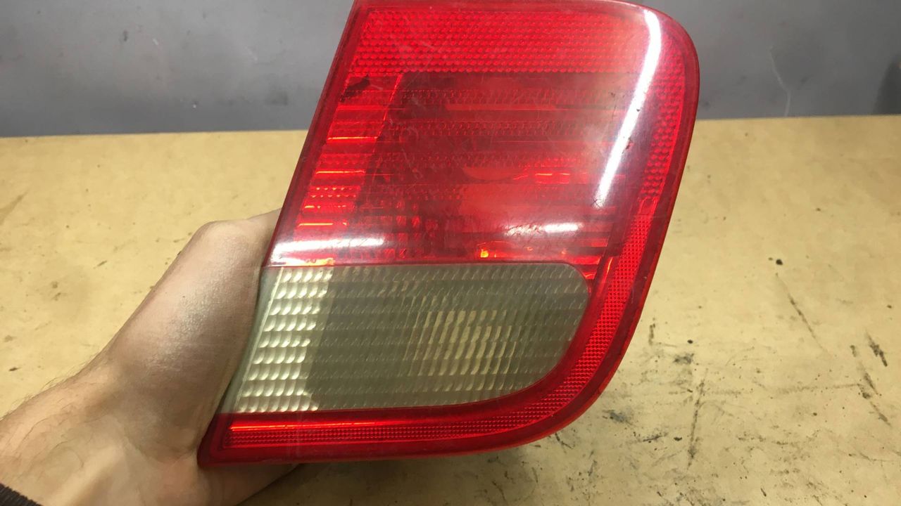 фонарь задний BMW 3 серия E46 2003, 8364924