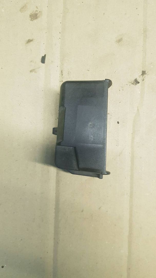 пепельница BMW 7 серия E65/E66/E67 2002, 7025547