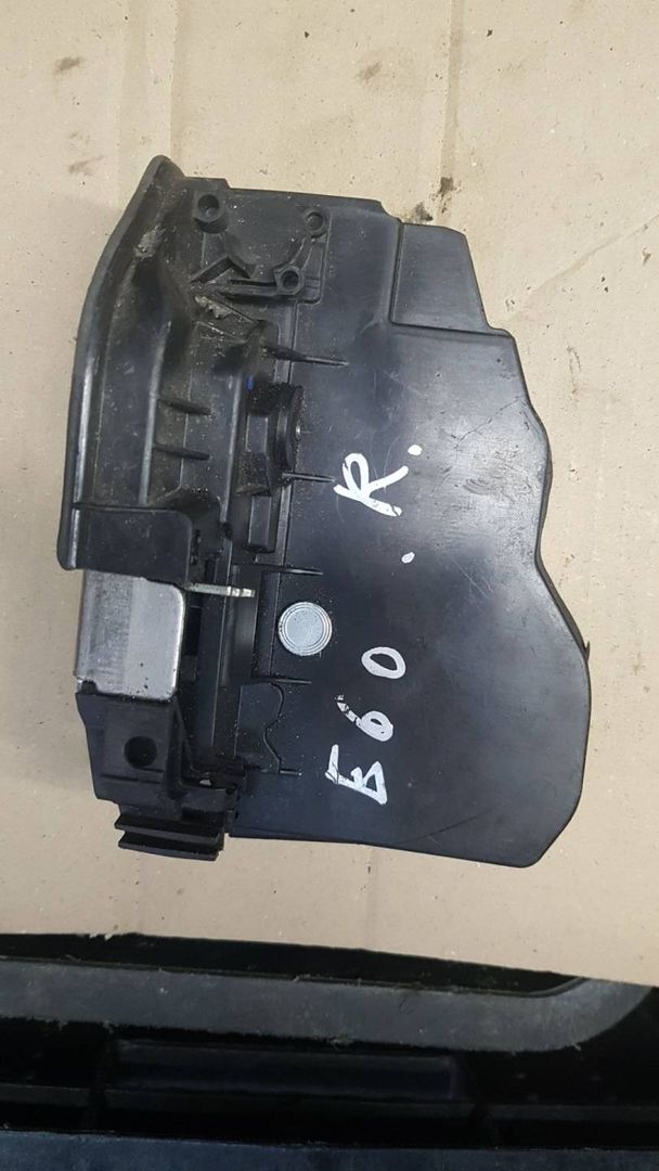 замок двери задней правой BMW 5 серия E60/E61 2005, 7167076