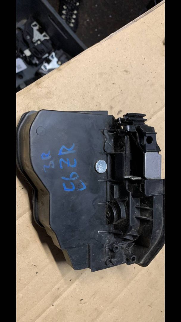замок двери задней правой BMW 5 серия E60/E61 2007, 7202148
