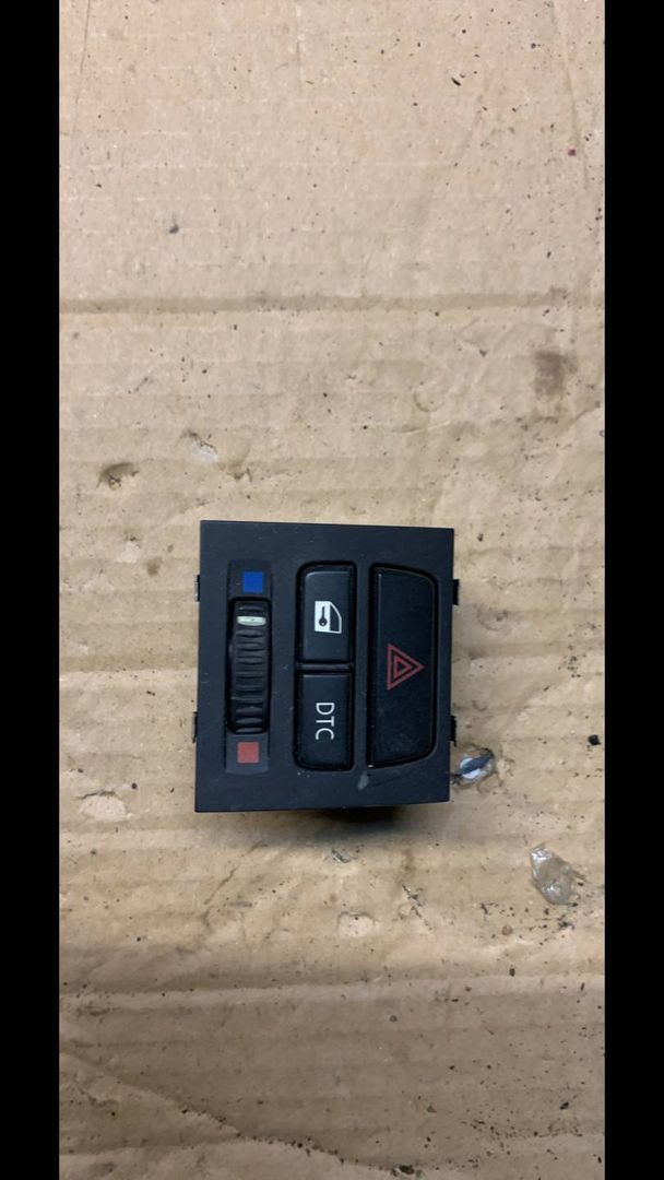 кнопка аварийной сигнализации BMW 3 серия E90/E91/E92/E93 [рестайлинг] 2010, 9132421