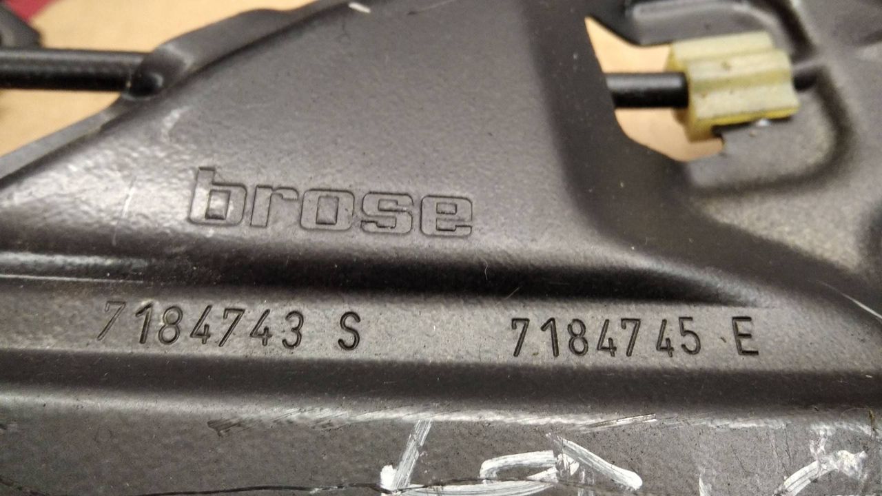 стеклоподъемник задний левый BMW 5 серия E60/E61 2005, 7184743, 7184745