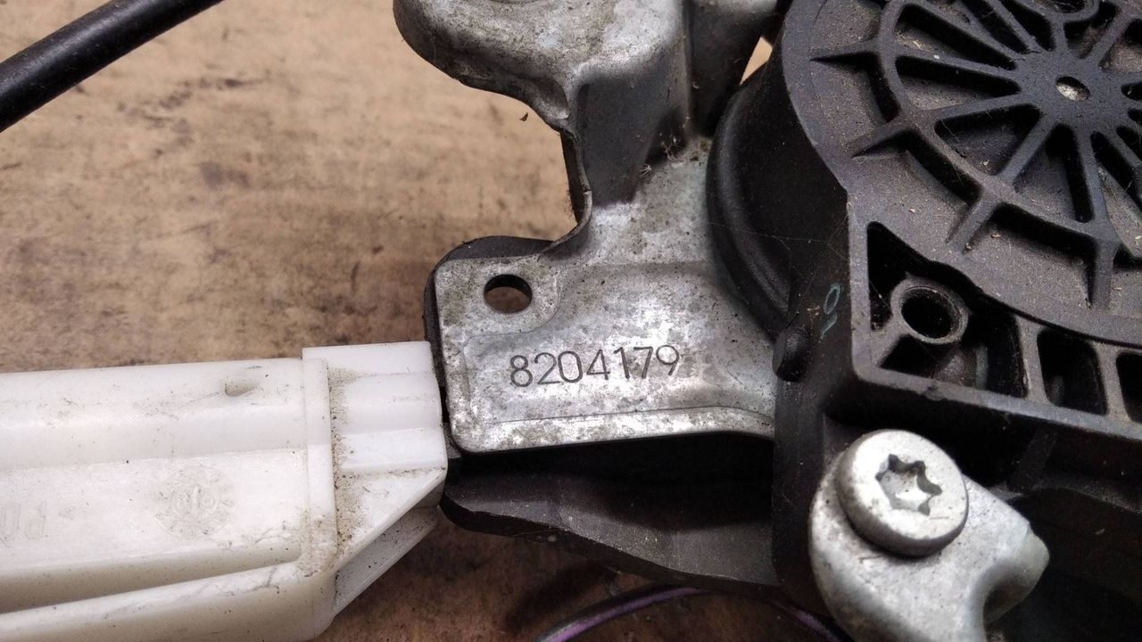 стеклоподъемник передний левый BMW 3 серия E46 2001, купе, 8204179
