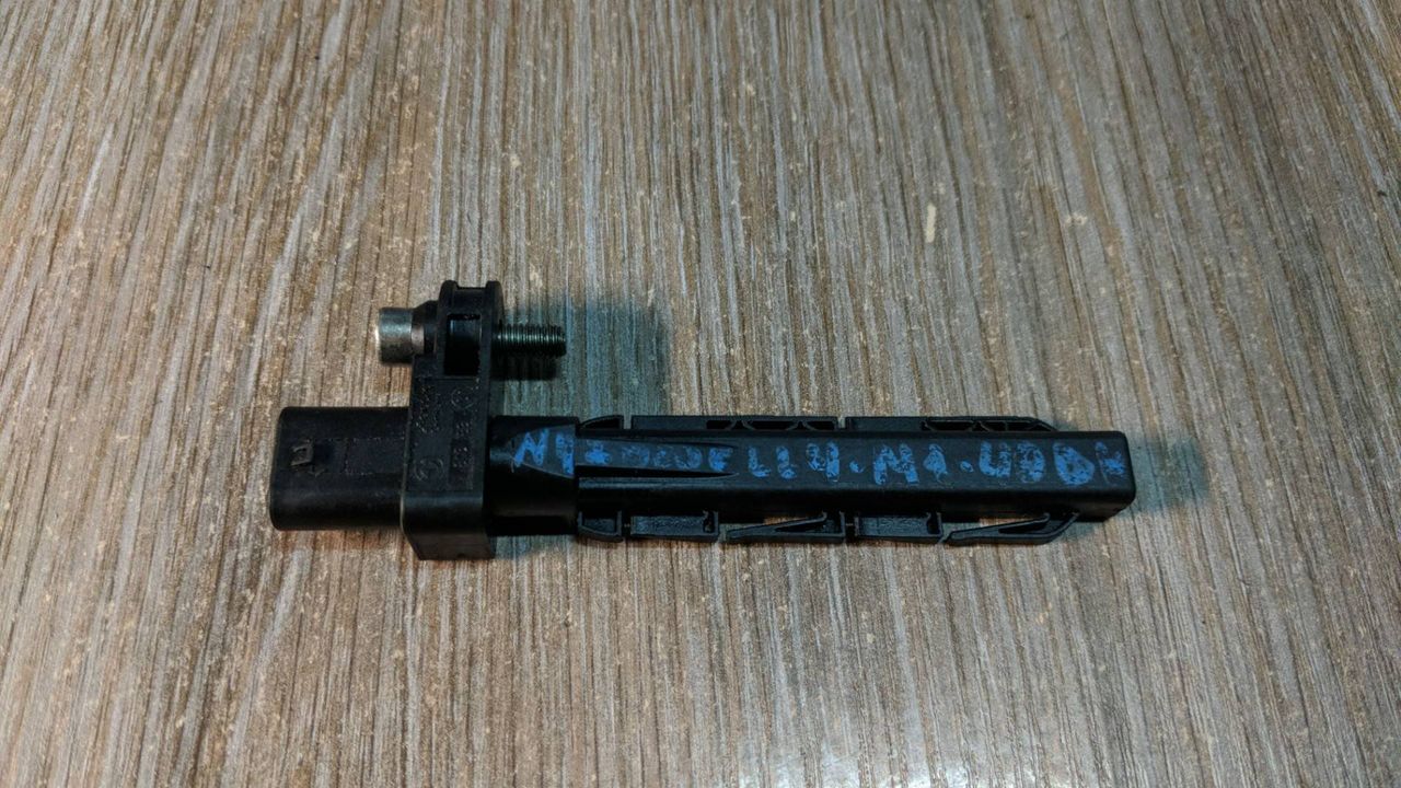 датчик коленвала BMW 3 серия F30/F31/F34 2012, 2.0 л., N47 D20 C, дизель, АКПП, седан, правый руль, 7805188, 13627805188