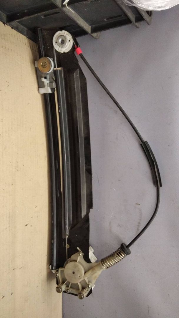 стеклоподъемник передний правый BMW X5 E53 2001, 3.0 л., бензин, АКПП, внедорожник 5 дв., 8254912, 8243804, 8252429