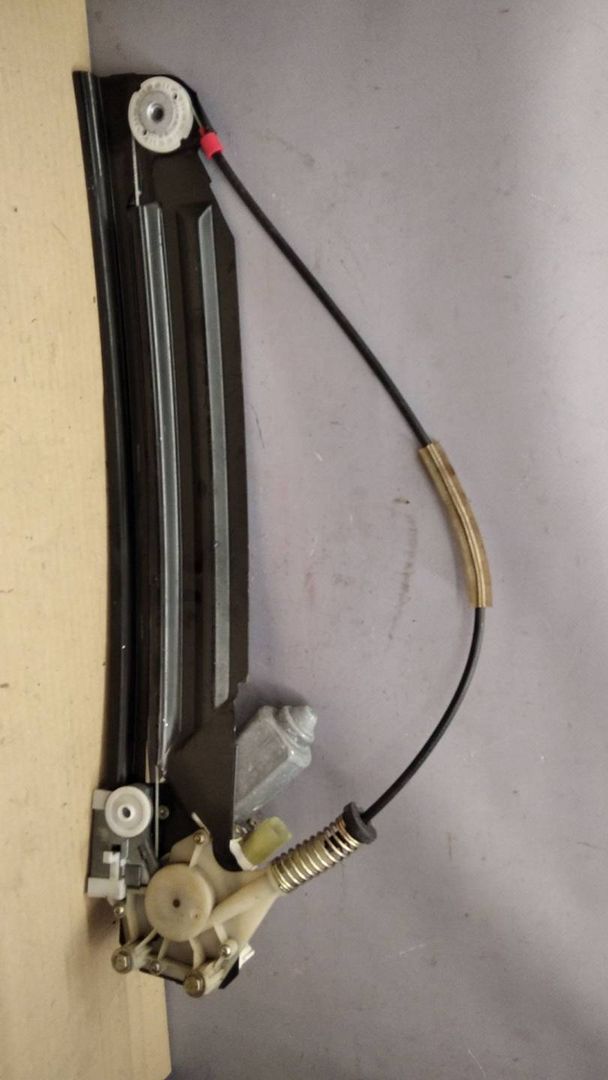 стеклоподъемник передний правый BMW X5 E53 2001, 3.0 л., бензин, АКПП, внедорожник 5 дв., 8254912, 8243804, 8252429