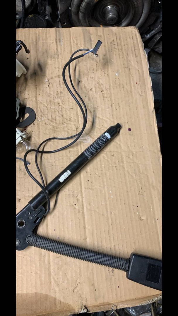пиропатрон BMW 7 серия E65/E66/E67 [рестайлинг] 2005