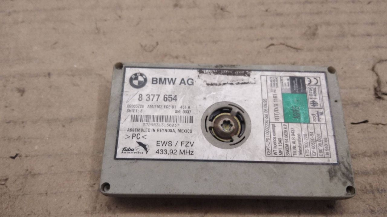 усилитель антенны BMW X5 E53 [рестайлинг] 2005, 4.8 л., бензин, АКПП, внедорожник 5 дв., 8377654