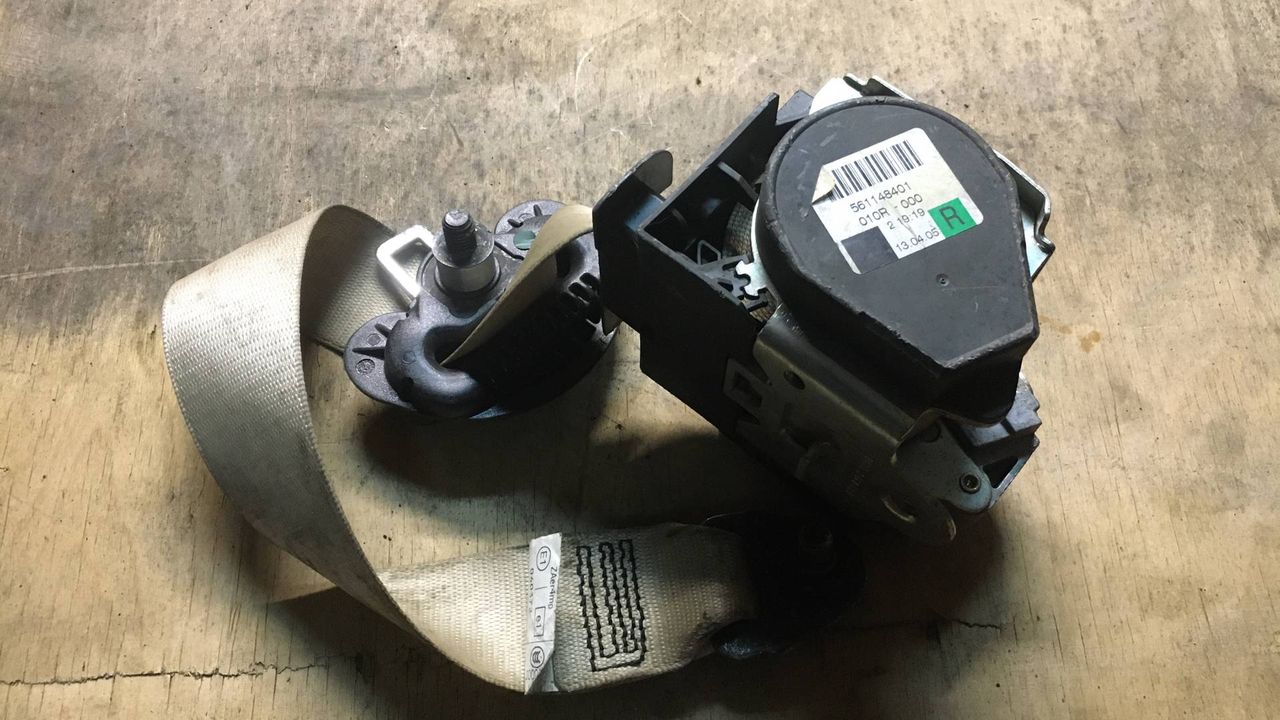 ремень безопасности BMW 7 серия E65/E66/E67 2003, 3.6 л., бензин, АКПП, седан, 561148401