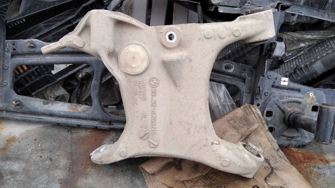 рычаг задний нижний BMW 5 серия E60/E61 2007, 4.8 л., бензин, АКПП, универсал, 6758715