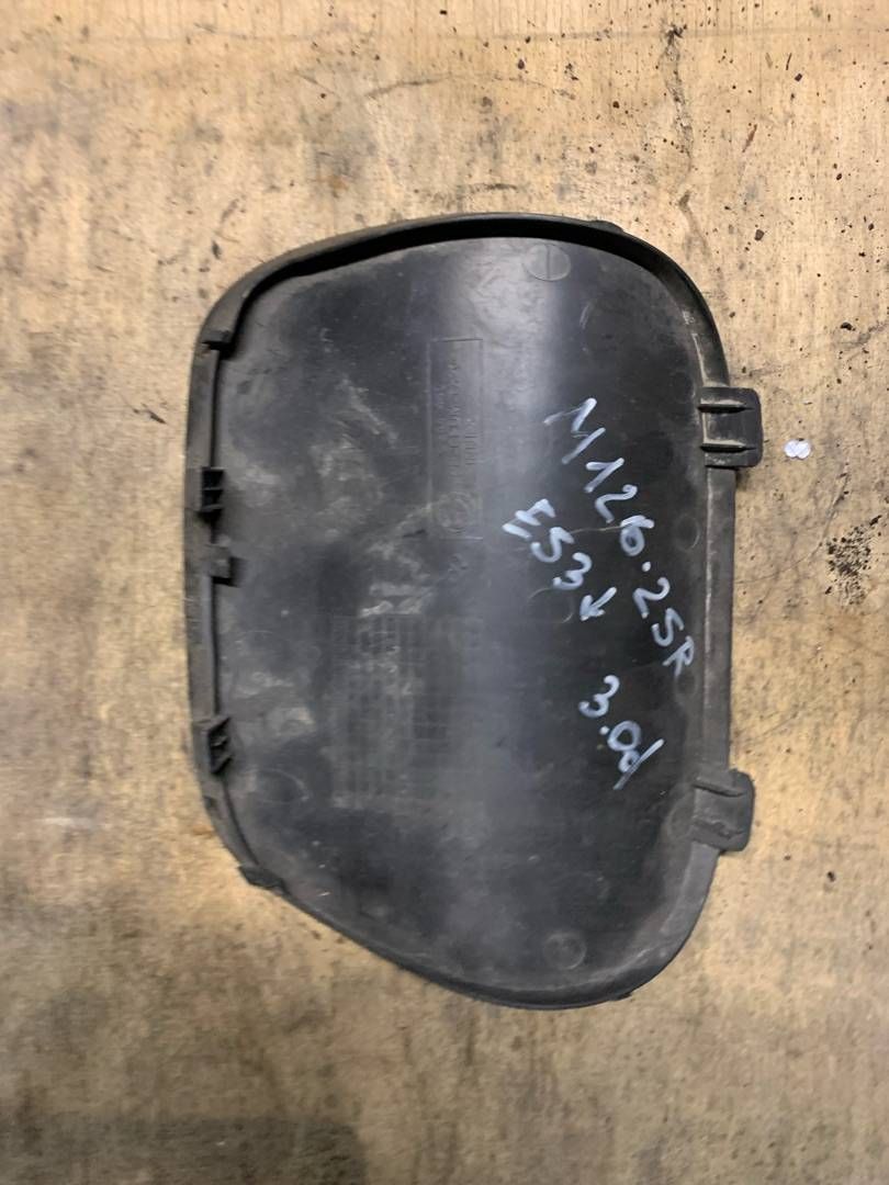 заглушка заднего бампера под крюк BMW X5 E53 2003, 8244440