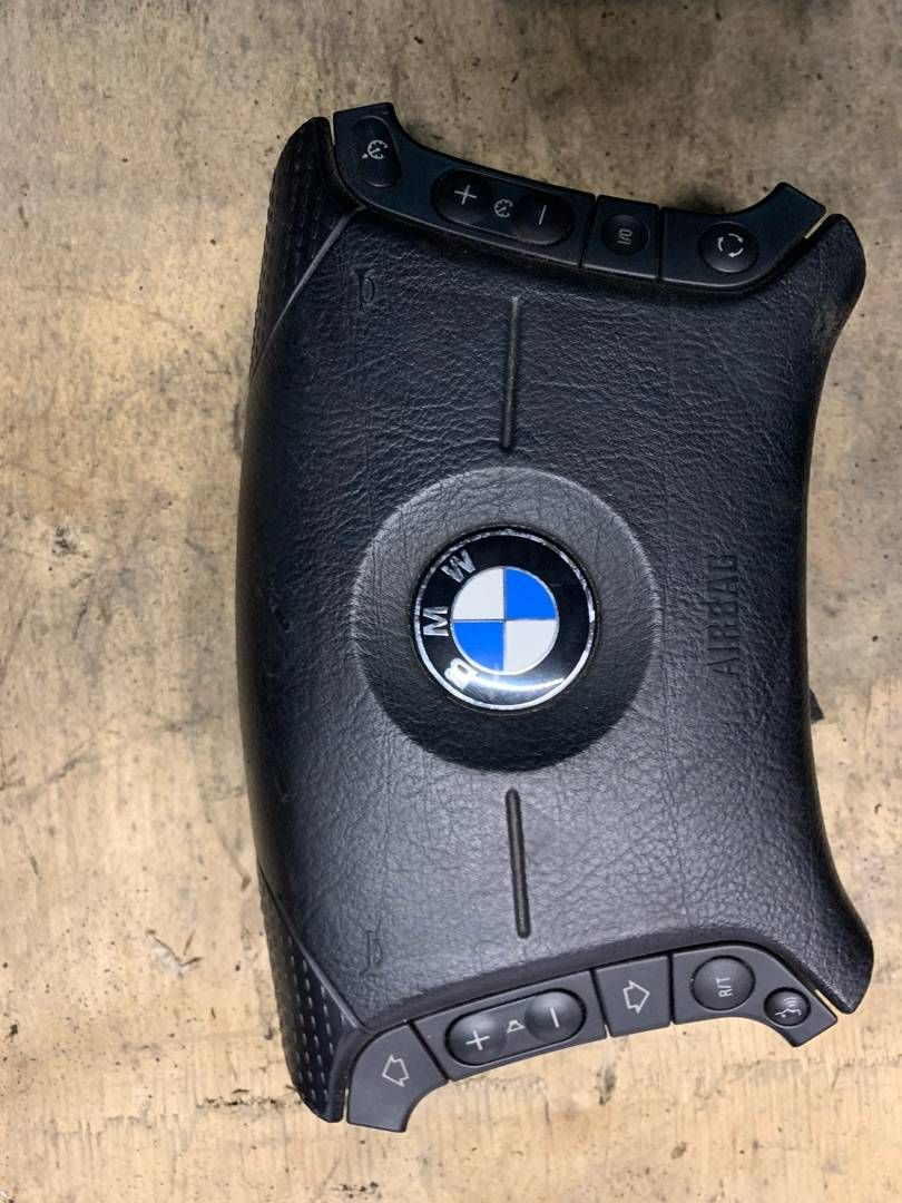 подушка безопасности водителя BMW 5 серия E39 [рестайлинг] 2004, 7599273