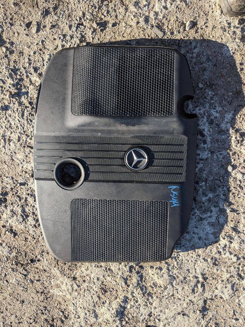 декоративная крышка двигателя Mercedes-Benz E-Класс W212/S212/C207/A207 W212 2010, 2.2 л., дизель, АКПП, седан, задний привод, правый руль, A6510101167, 6510101167