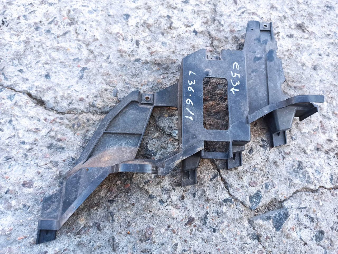 крепление фары левой BMW X5 E53 2003, 4.6 л., M62 B46 (468S1), бензин, АКПП, внедорожник 5 дв., 5183600