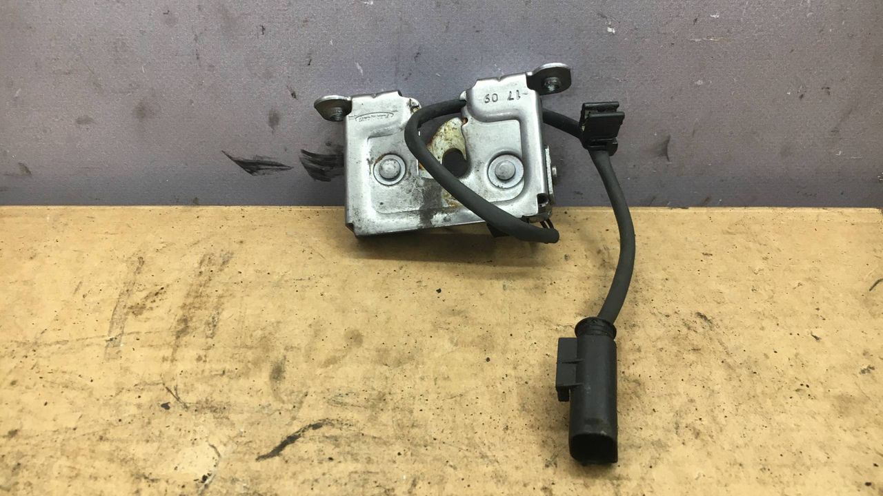 замок капота BMW X5 E70 2008, АКПП, внедорожник 5 дв., 7178753