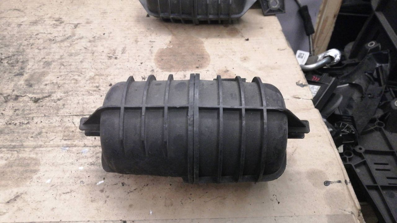 фланец (тройник) системы охлаждения BMW X5 E70 2007, 3.0 л., дизель, АКПП, 2247744