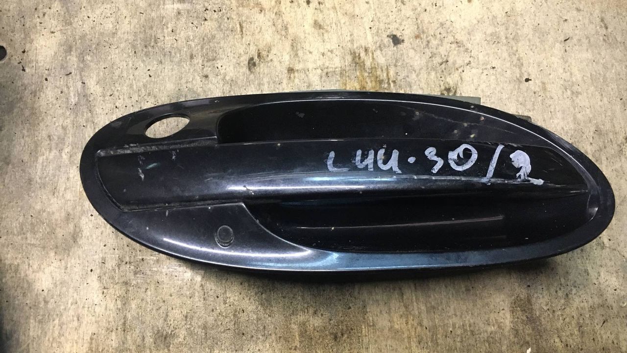 ручка наружная BMW 7 серия E65/E66/E67 2003, 4.4 л., бензин, АКПП, седан