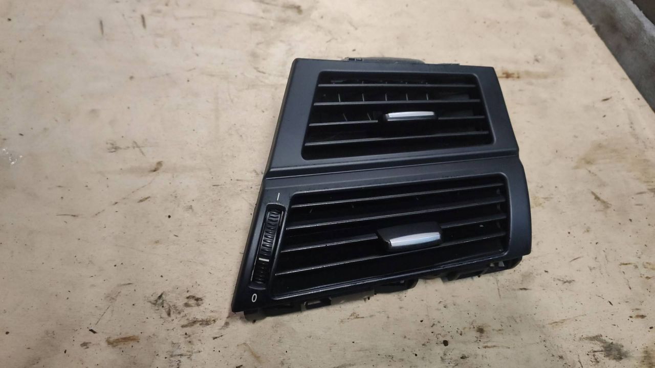 дефлектор обдува салона BMW X5 E70 2007, 3.0 л., M57 306 D3, дизель, АКПП, 7161804
