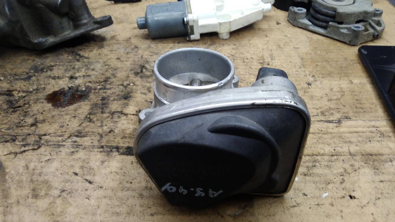 заслонка дроссельная Mini Cooper 1 поколение 2001, 1.6 л., W10 B16 A, бензин, АКПП, красный, хетчбэк 5 дв., 7509043