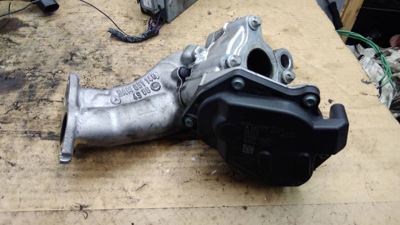 клапан EGR Mercedes-Benz C-Класс W204/S204/C204 [рестайлинг] 2011, A65114004