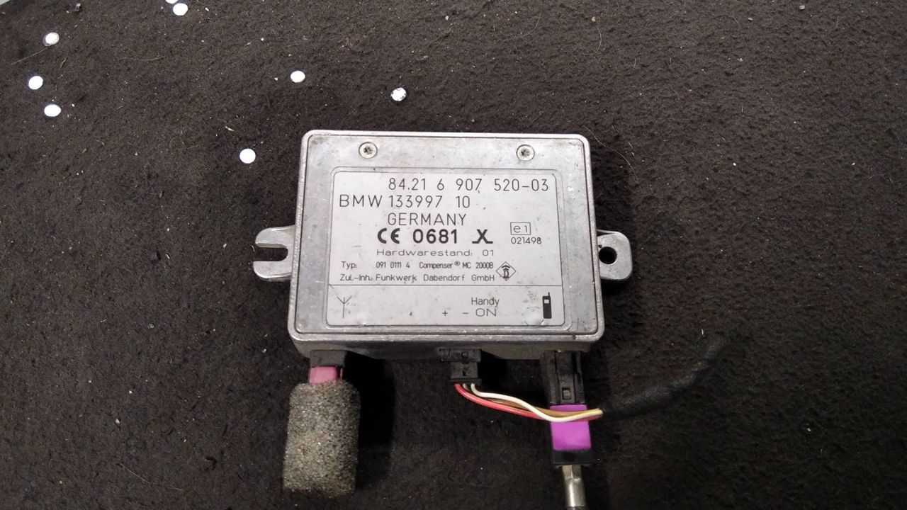 усилитель антенны BMW X5 E53 2000, 4.4 л., M62 B44 (448S2), бензин, АКПП, внедорожник 5 дв.