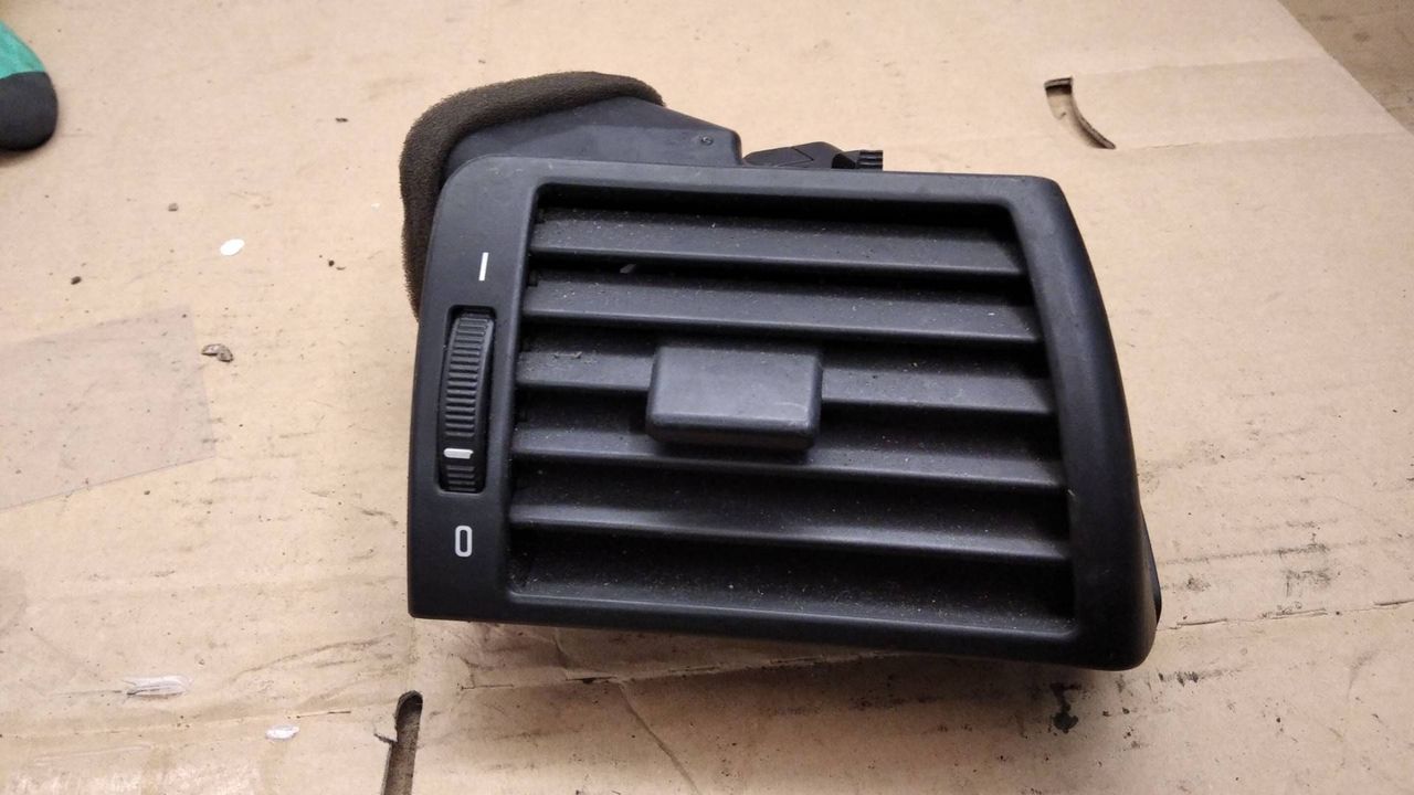 дефлектор обдува салона BMW X5 E53 2000, 4.4 л., M62 B44 (448S2), бензин, АКПП, внедорожник 5 дв., 8361898, 64228361898