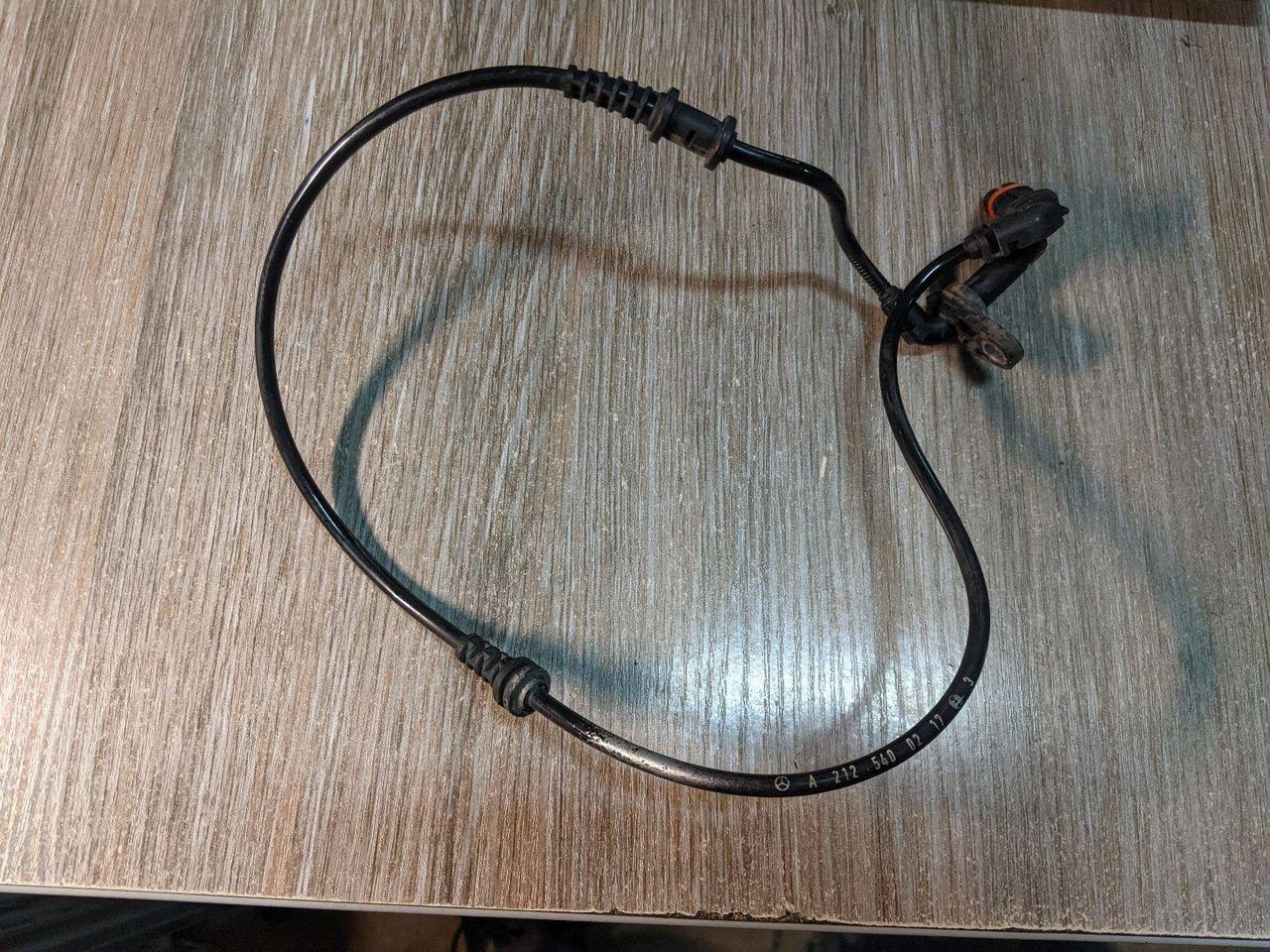 датчик ABS Mercedes-Benz E-Класс W212/S212/C207/A207 W212 2010, 2.2 л., дизель, АКПП, седан, задний привод, правый руль, A2125400217, 2125400217