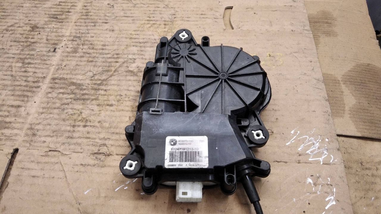 активатор замка багажника BMW 7 серия F01/F02 2011, 3.0 л., бензин, седан, 7191213