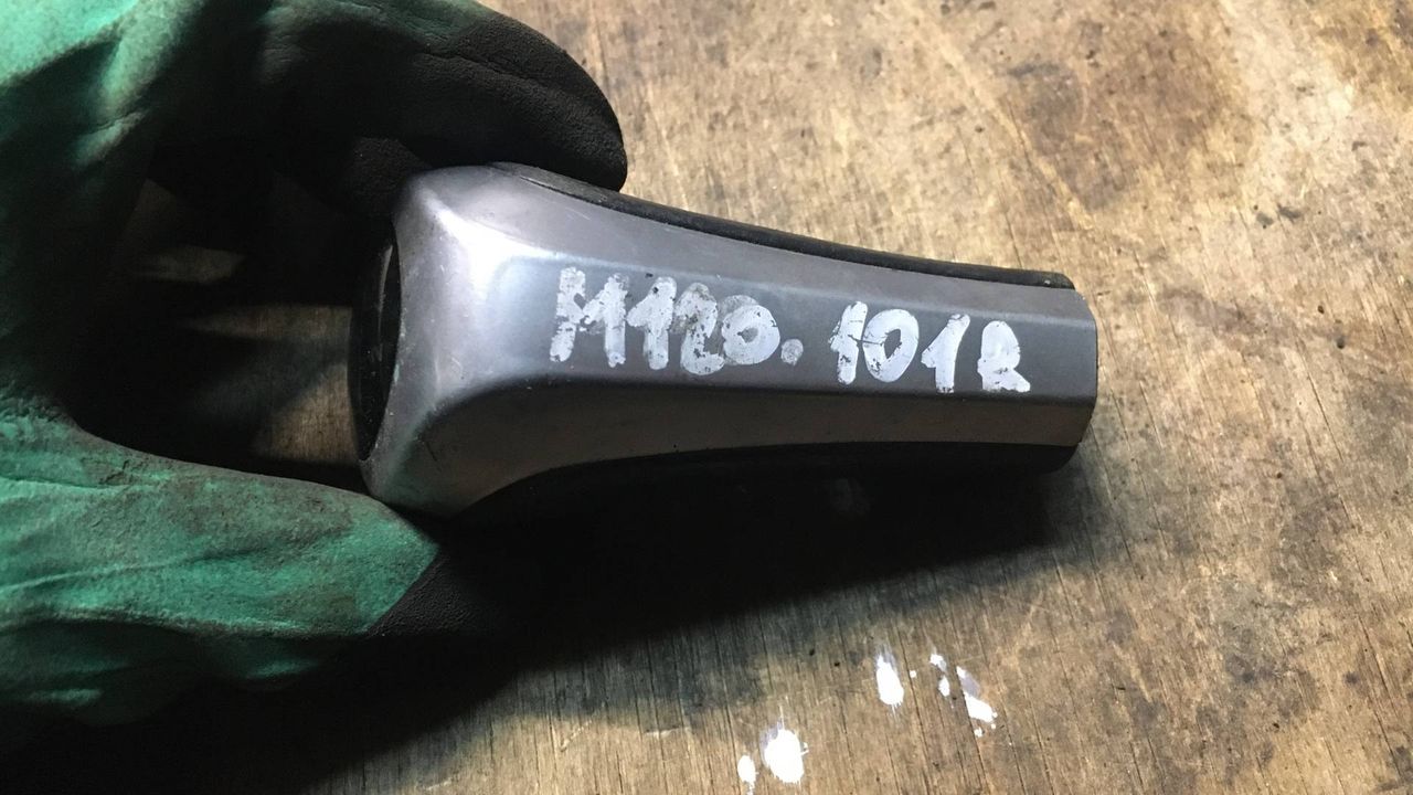 ручка кулисы КПП BMW 3 серия E90/E91/E92/E93 2006, 2.0 л., M47 D20 (204D4), дизель, АКПП, седан