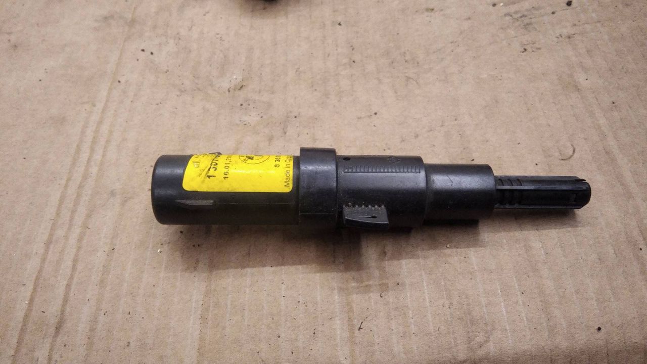 форсунка омывателя фары BMW 3 серия E46 2002, 3.0 л., M54 B30 (306S3), бензин, АКПП, купе, 8362823