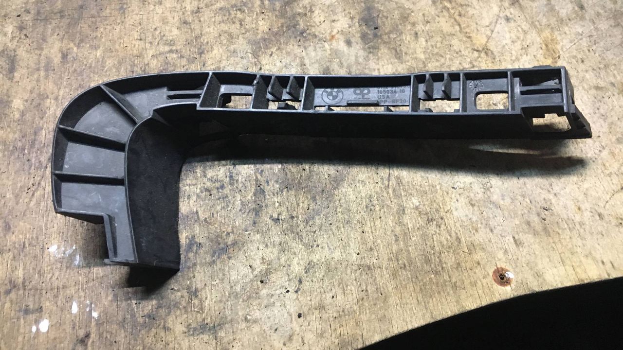 Крепление бампера переднего BMW X5 E70 2007, 3.0 л., дизель, АКПП, 7157987