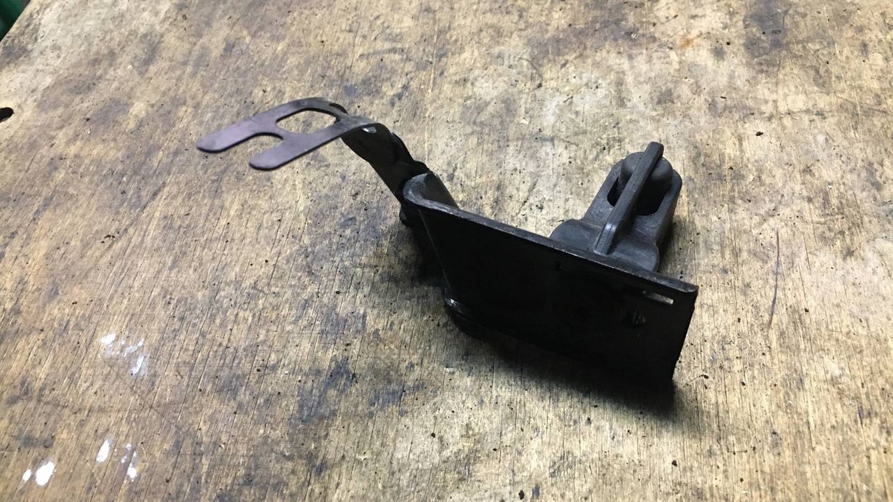 кронштейн (крепление) BMW X5 F15 2015, внедорожник 5 дв., 7174997
