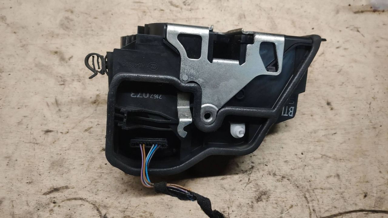 замок двери передней левой BMW X5 E70 2007, 3.0 л., M57 306 D3, дизель, АКПП, 7167073