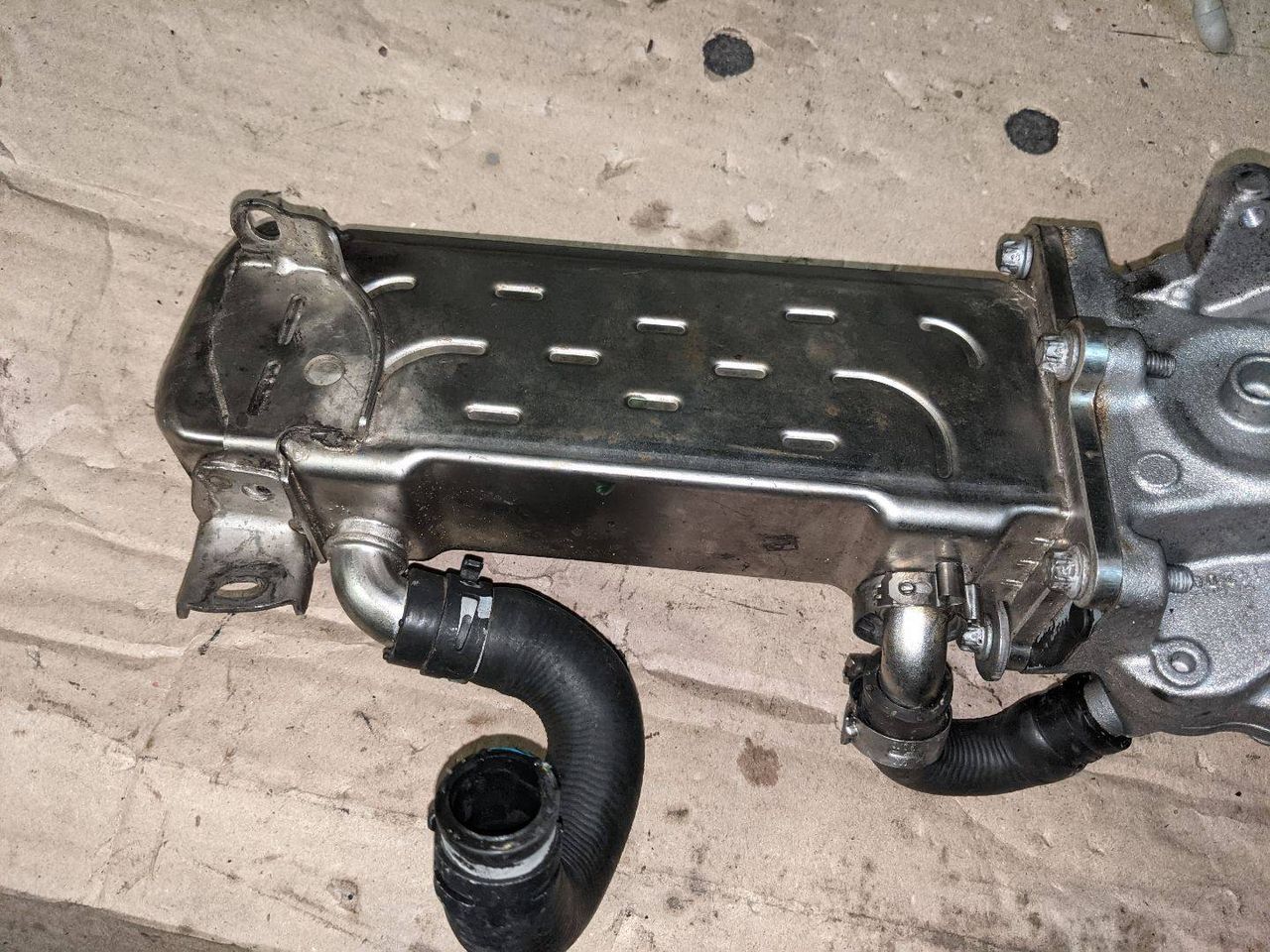 охладитель EGR / Радиатор EGR Mercedes-Benz E-Класс W212/S212/C207/A207 W212 2010, 2.2 л., дизель, АКПП, седан, задний привод, правый руль, A6511400075
