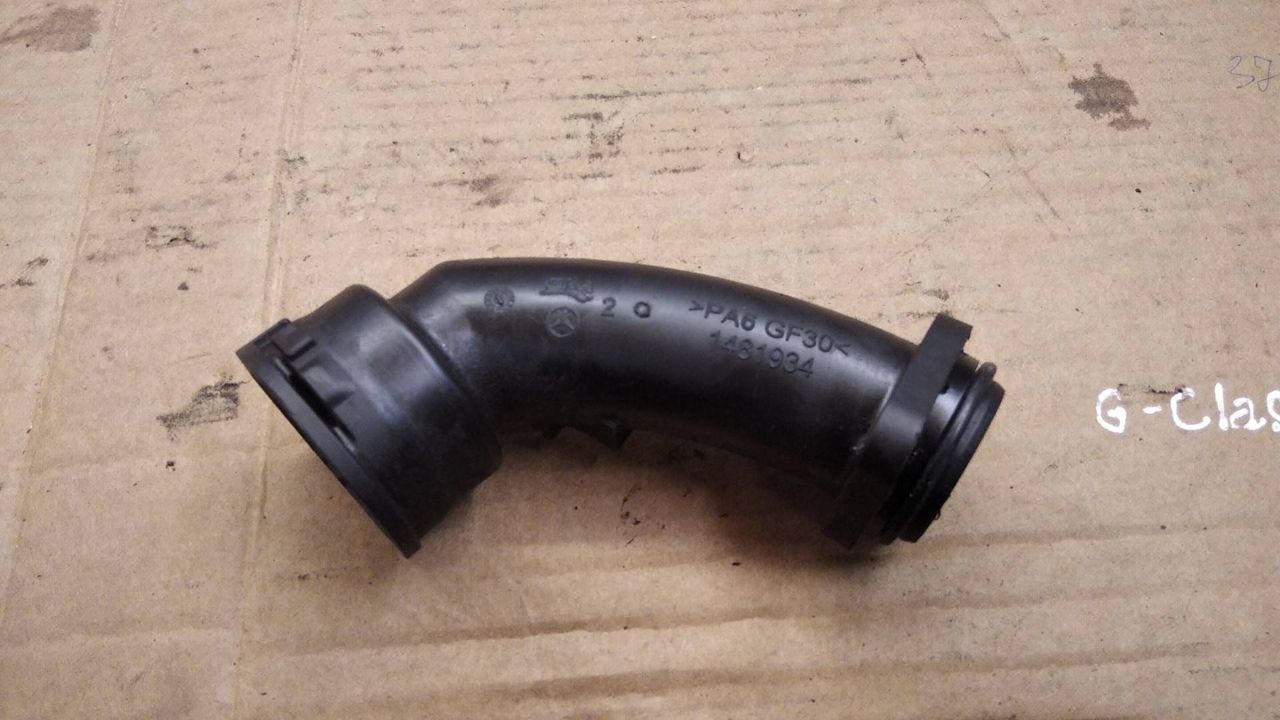 патрубок (трубопровод, шланг) Mercedes-Benz C-Класс W204/S204 2009, 2.0 л., 1481934